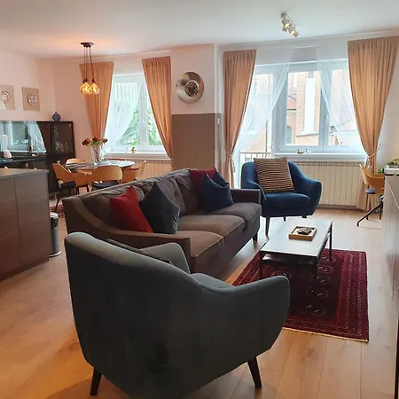 Apartment Guru 1