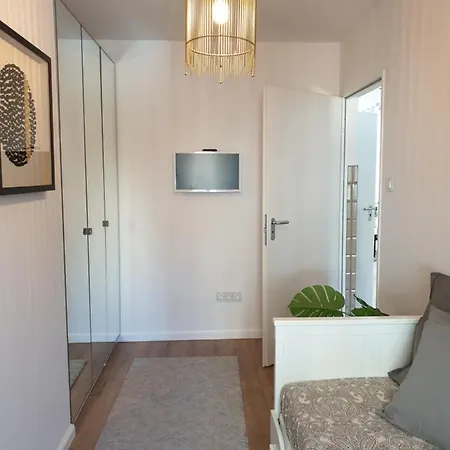 Guru 1 Apartament *