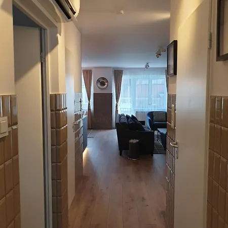 Guru 1 Apartament *